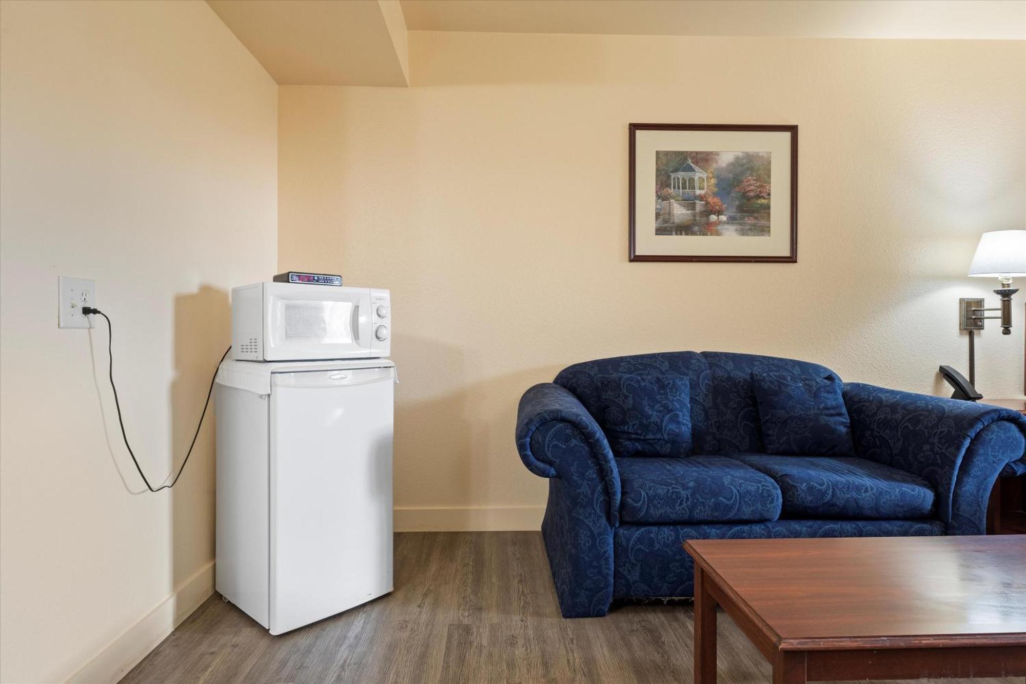 Quincy Inn And Suites מראה חיצוני תמונה