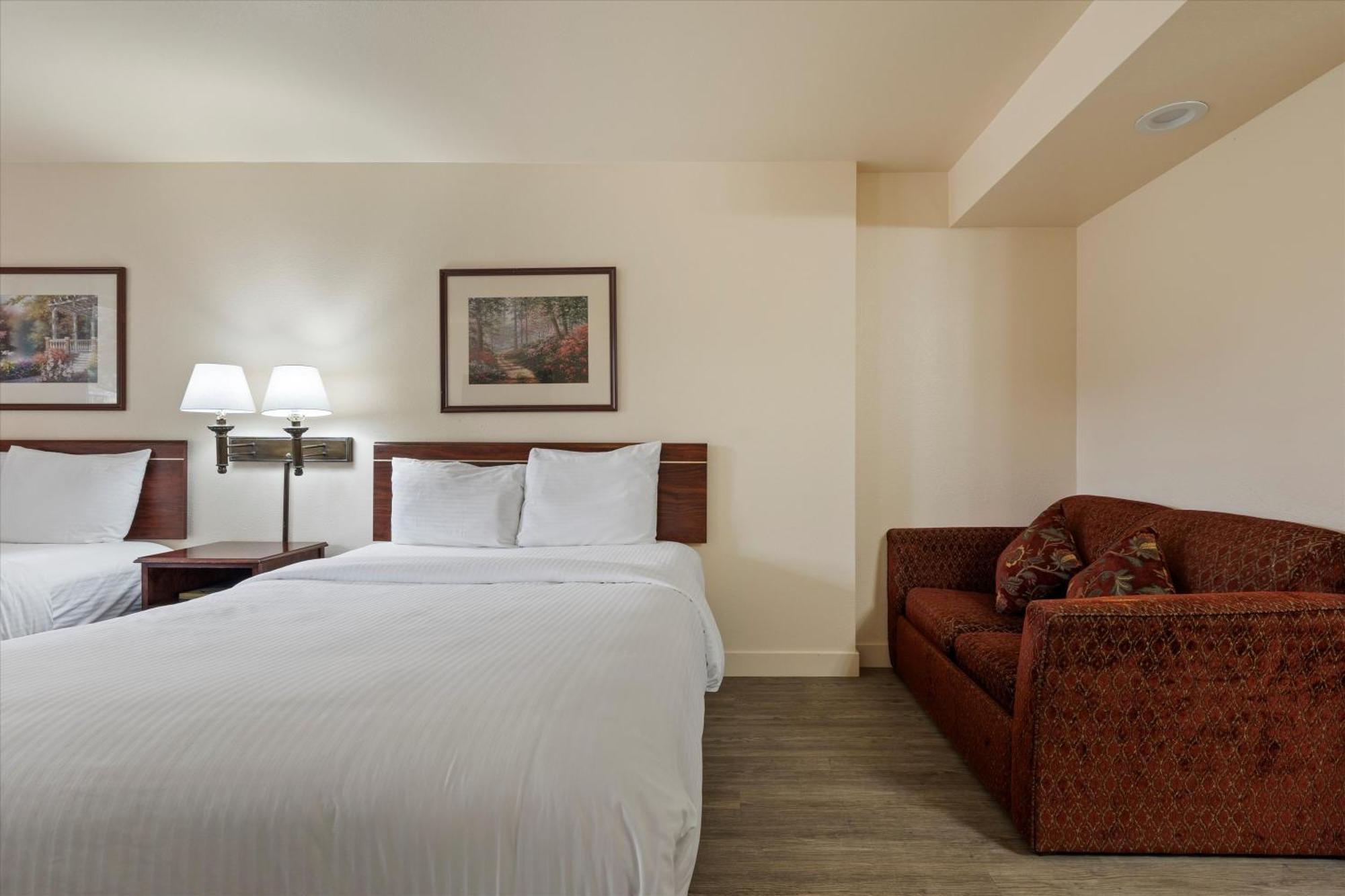 Quincy Inn And Suites מראה חיצוני תמונה