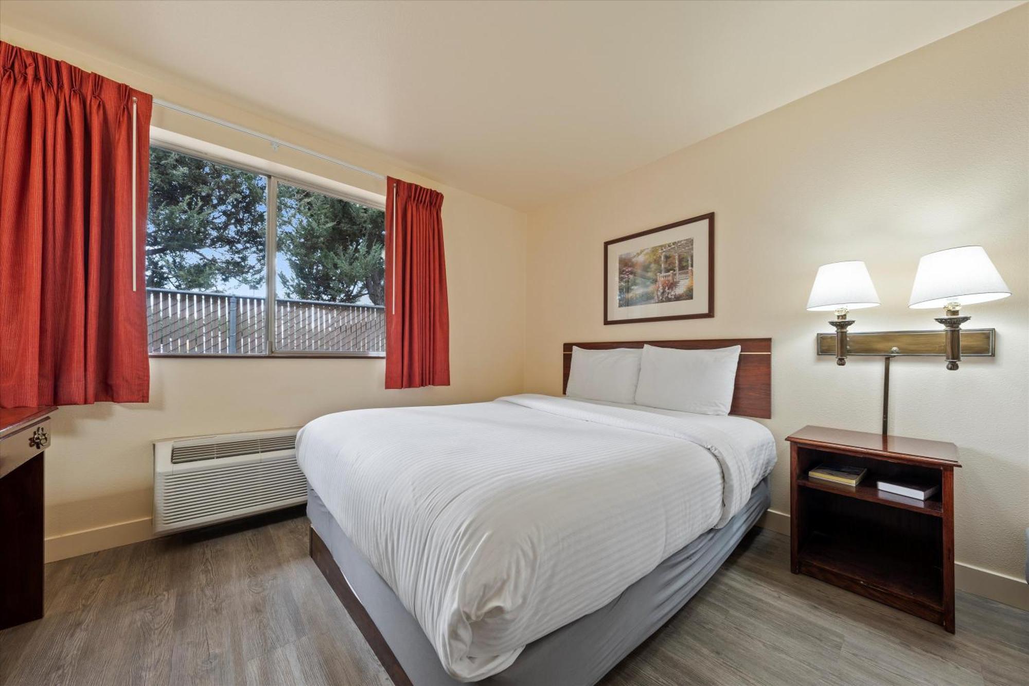 Quincy Inn And Suites מראה חיצוני תמונה