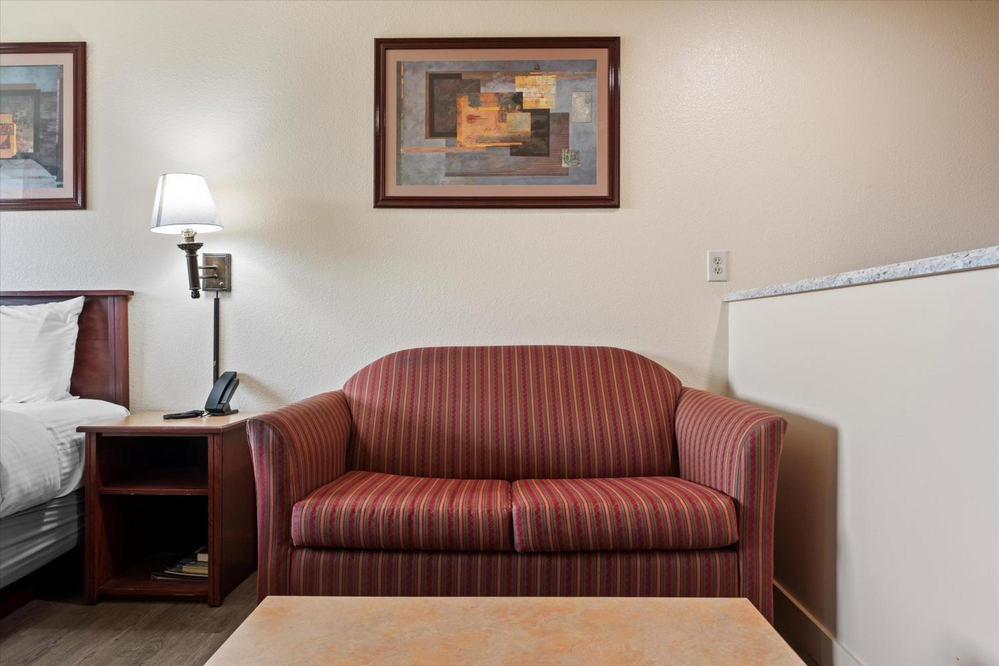 Quincy Inn And Suites מראה חיצוני תמונה