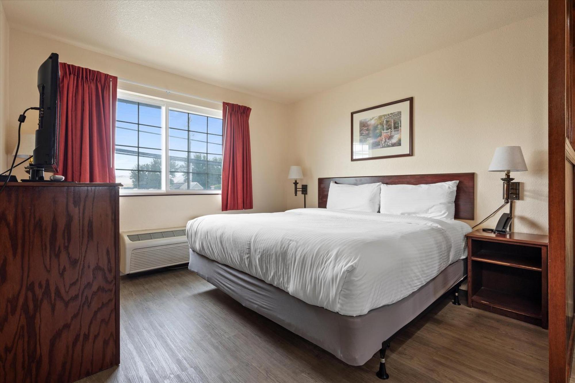 Quincy Inn And Suites מראה חיצוני תמונה